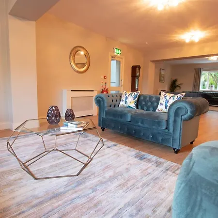 Hawthorn Lodge Lodge *