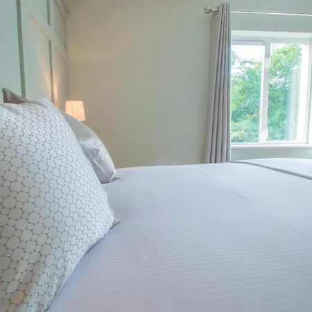 Hawthorn Lodge * Клифден
